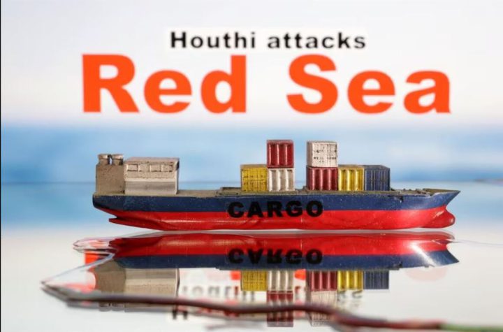 به گزارش تولیدگران کارافرین به نقل از خبرگزاری رویترز، نیروهای حوثی یمن روز جمعه (ششم بهمن‌ماه) حمله به کشتی‌ها در دریای سرخ را تشدید کردند و حمله راکتی به یک نفتکش متعلق به شرکت ترافیگورا باعث آتش‌سوزی شد.