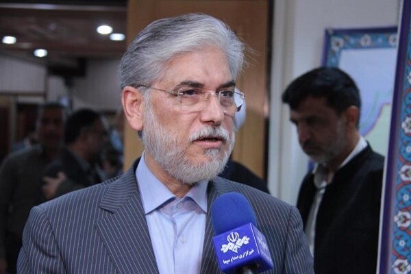 به گزارش تولیدگران کارافرین: حسین سیمایی صراف، وزیر علوم، تحقیقات و فناوری، با اشاره به وضعیت دانشگاه‌ها و اقدامات صورت‌گرفته برای حل مشکلات اساتید، دانشجویان و کارکنان واحدهای دانشگاهی اظهار کرد: اقداماتی برای ترمیم حقوق همیاران علمی انجام شده و پیشنهادهایی به شورای حقوق و دستمزد ارائه شده است. همچنین در خصوص کف حقوق اساتید نیز اقداماتی صورت گرفته که پس از نهایی شدن، اعلام خواهد شد.