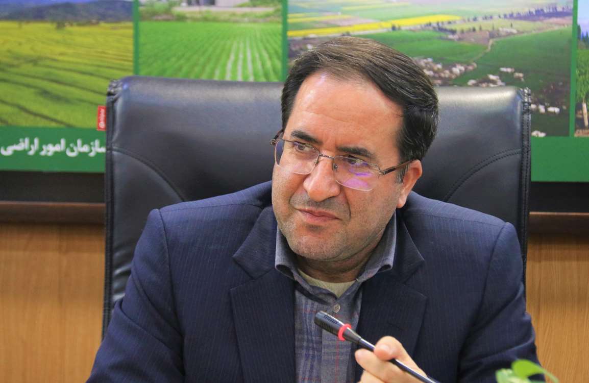 کشاورزان نمونه، بیشترین بهره‌وری را در مدیریت زمین دارند، رئیس سازمان امور اراضی کشور گفت: کشاورزان نمونه و برگزیده ملی کشور، بیشترین بهره‌وری را از منابع پایه خاک و آب و مدیریت زمین دارند و الگوی مناسبی برای سایر کشاورزان می‌باشند.