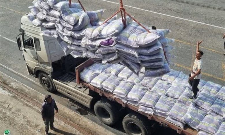 آغاز ثبت سفارش واردات برنج و روغن از ۱۰ خرداد، وزارت جهاد کشاورزی از آغاز ثبت سفارش واردات برنج و روغن برای سهمیه تابستان ۱۴۰۴ خبر داد. طبق اطلاعیه‌ای که معاونت توسعه بازرگانی این وزارتخانه منتشر کرده، واردکنندگان از تاریخ ۱۰ خرداد می‌توانند برای واردات برنج اقدام کنند. ثبت سفارش روغن نیز از ۳۱ اردیبهشت آغاز شده است.