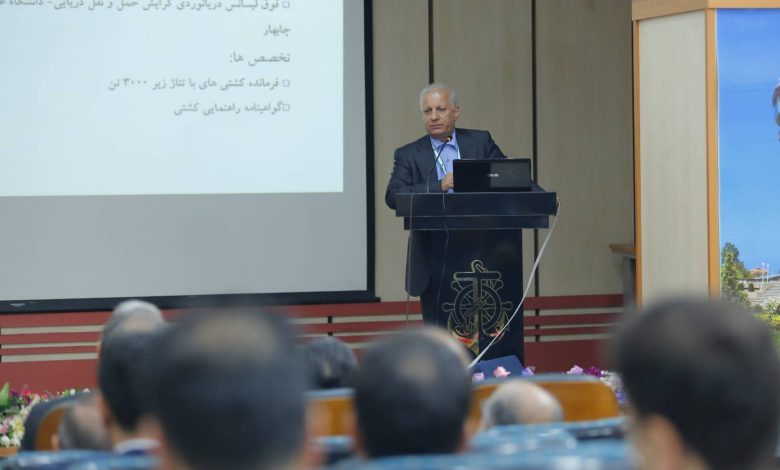 به گزارش تولیدگران کارآفرین، مدیرعامل شرکت مهندسی و خدمات دریایی نگین سبز خاورمیانه با بیان این مطلب درباره ضرورت برگزاری این همایش اظهار داشت: نگین سبز در راستای اجرای بند ۲۸-۲-۱۳ قرارداد اجاره شناورها به منظور اجرای عملیات هدایت، پهلودهی و جداسازی کشتی در بنادر حوزه شمال اقدام به برگزاری اولین همایش سالانه راهنمایان کشتی کرد.