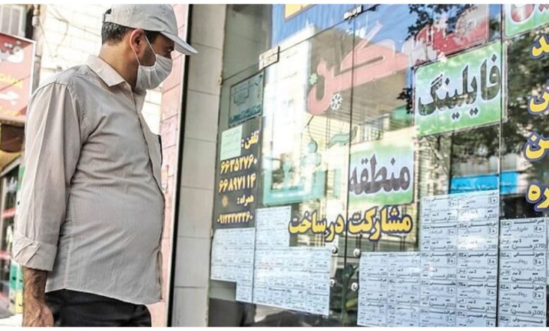به گزارش تولیدگران کارآفرین: علیرضا فرهادی|این خبر به بررسی تأثیر گرانی اجاره بهای مسکن و هجوم مردم به حاشیه‌نشینی و اجاره پشت بام خانه‌ها می‌پردازد.