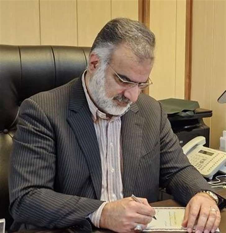 به گزارش تولیدگران کارآفرین به نقل از سازمان تات، محمدمهدی قاسمی رئیس موسسه آموزش و ترویج کشاورزی با تأکید بر ضرورت هم‌افزایی میان معاونت‌ها و دفاتر مختلف معاونت آموزش و ترویج کشاورزی و بهره‌مندی مؤثر از ظرفیت‌های علمی موسسات ملی و مراکز پژوهشی استانی سازمان تحقیقات، آموزش و ترویج کشاورزی و شبکه عاملین ترویج دولتی و خصوصی و تشکل‌ها، اظهار داشت: تدوین این برنامه در چارچوب قانون برنامه هفتم، قانون بودجه سالانه، سند دانش‌بنیان امنیت غذایی و راهبردهای وزارت جهاد کشاورزی و سازمان تات انجام شده و به‌منظور انسجام و پاسخ مشخص به مسایل بخش کشاورزی کشور ضرورت داشت.