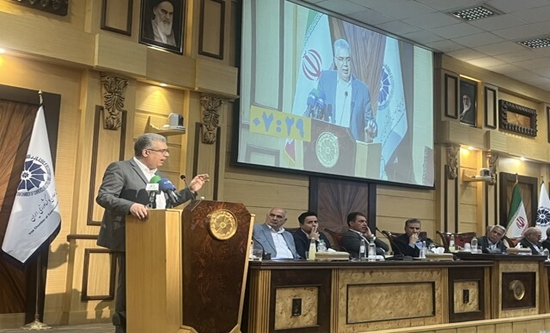 به گزارش تولیدگران کارآفرین به نقل از روابط عمومی سازمان توسعه تجارت ایران، محمدعلی دهقان دهنوی در بیست‌وپنجمین جلسه هیأت نمایندگان دوره دهم اتاق بازرگانی، صنایع، معادن و کشاورزی ایران که صبح امروز (یکشنبه ۲۶ مردادماه) با حضور رئیس اتاق بازرگانی ایران، اعضای هیأت رئیسه، اعضای هیأت نمایندگان و همچنین فاطمه مهاجرانی سخنگوی دولت برگزار شد، اظهار کرد: از زمانیکه در دانشگاه بودیم و درباره مشکلات اقتصادی بحث می‌کردیم، احساس می‌کردم حرف‌های ما به دلیل دوری از ساختارهای دولتی چندان مورد توجه قرار نمی‌گیرد.