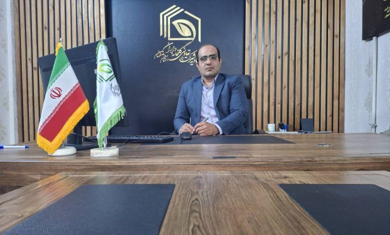 به گزارش پایگاه خبری تولیدگران کارآفرین، رئیس اتحادیه شرکت‌های تعاونی گلخانه‌داران استان اصفهان با بیان این مطلب گفت: بانک کشاورزی با متقاضیان فراوانی که بخش مولد کشورمحسوب می‌شوند و تامین امنیت غذایی در دست آنهاست مواجه است، بنابراین هرچه سرمایه این بانک افزایش یابد بی‌تردید سطح تسهیلات‌دهی به فعالان این حوزه برای توسعه تولید محصولات کشاورزی نیز بیشتر می‌شود.