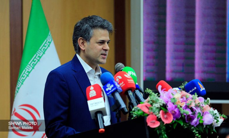 به گزارش تولیدگران کارآفرین به نقل از شانا، محمد مقاره امروز (دوشنبه، ۱۷ شهریور) در آیین گشایش نوزدهمین نمایشگاه بین‌المللی ایران‌پلاست با اشاره به روند برگزاری این رویداد اظهار کرد: این نمایشگاه که از سال ۱۳۸۱ پایه‌گذاری شد، امروز به مهم‌ترین بستر توسعه صنعت پلیمر و کسب‌وکارهای وابسته در کشور تبدیل شده است. خوشبختانه در این دوره شاهد حضور ۷۰۵ شرکت داخلی و ۶۷ شرکت خارجی از کشورهای مختلف در نمایشگاه هستیم.