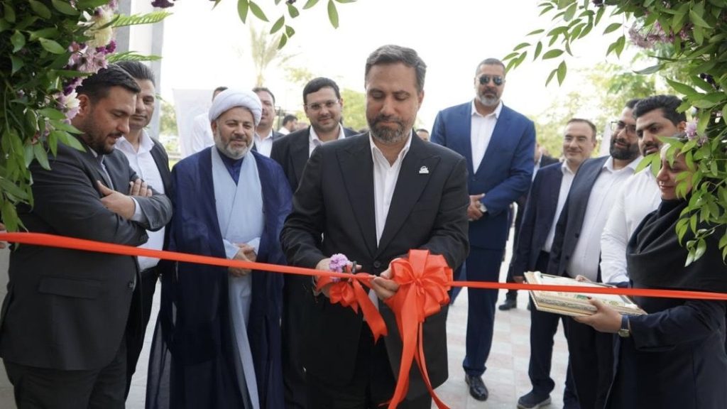 به گزارش تولیدگران کارآفرین: در مراسمی با حضور دکتر محمد شیخان، مدیرعامل شرکت عملیات غیرصنعتی پازارگاد، استخر شهرک پردیس جم پس از انجام عملیات نوسازی کامل و تجهیز با امکانات روز، افتتاح و آماده خدمت‌رسانی به ساکنان این شهرک شد.