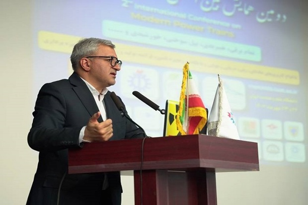 به گزارش تولیدگران کارآفرین به نقل از ایکوپرس- عادل پیرمحمدی، در اختتامیه دومین همایش بین‌المللی قوای محرکه نوین، بر نقش چهار صنعت پایه فولاد آلیاژی، پتروشیمی، ماشین‌سازی و الکترونیک در خودکفایی صنعتی تاکید کرد و گفت: سهم ورق فولادی داخلی در تولید خودروهای ایرانی افزایش یافته است؛ برای مثال در پروژه تارا هیبرید این سهم ۶۰ درصد خواهد بود.