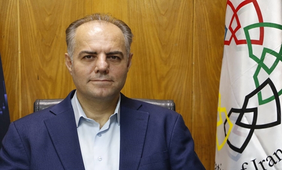 به گزارش تولیدگران کارآفرین: اکبر گداری در گفت‌وگو با خبرنگار سازمان توسعه تجارت ایران، فلسفه صادرات، را افزایش مقیاس تولید و کاهش هزینه‌های تمام شده اعلام کرد و گفت: اگر تولید، برای بازار داخلی انجام شود، مقیاس تولید محدود است و هزینه‌های ثابت سرشکن نمی‌شوند، در نتیجه تحقیق و توسعه توجیه اقتصادی ندارد و نوآوری کاهش می‌یابد.