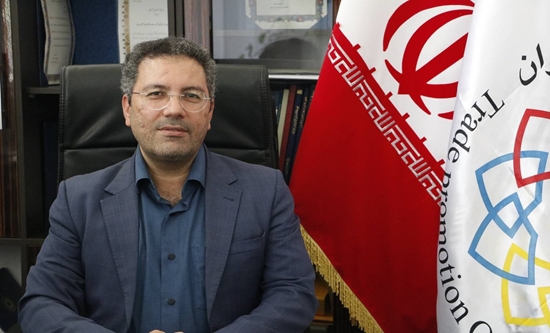 به گزارش تولیدگران کارآفرین: محسن مننتظری در گفت‌وگو با خبرنگار سازمان توسعه تجارت ایران، چالش‌های پیشروی تجارت خارجی را در دو بعد داخلی و خارجی بررسی کرد و افزود: اعمال تحریم‌های ظالمانه مشکلاتی در زمینه نقل و انتقال پولی و مالی، حمل‌ونقل و لجستیک ایجاد کرده است اما به نظر می‌رسد چالش‌های داخلی از جمله وضع برخی قوانین و مقررات داخلی روند تجارت خارجی را با مشکلات بیشتری مواجه کرده است.