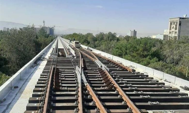به گزارش تولیدگران کارآفرین: مهدی غلامرضایی مدیرعامل سازمان قطار شهری کرمانشاه در گفتگو با خبرنگار ما از کم و کیف این پروژه سخن گفته است.