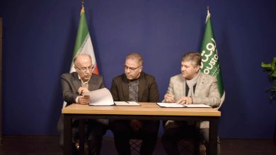 به گزارش تولیدگران کارآفرین به نقل از روستا TV: این تفاهمنامه با هدف معرفی ظرفیتهای نیروی انسانی، علمی، فرهنگی، اجتماعی، اقتصادی و گردشگری روستاها، آموزش و ارتقاء مهارتهای مدیریتی دهیاران و ایجاد بسترهای ارتباطی میان دهیاریها و این شبکه رسانهای به امضا رسید.