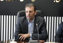 به گزارش تولیدگران کارآفرین به نقل از وزارت جهاد کشاورزی، داور نامدار در سفر به استان آذربایجان‌غربی و در نشست تخصصی با مدیران این حوزه، با تأکید بر محدودیت منابع پایه، اظهار کرد: کشور ما با ۱۸.۷ میلیون هکتار اراضی کشاورزی که بخش عمده آن را اراضی دیم تشکیل می‌دهد، با محدودیت جدی در منابع آبی و اراضی حاصلخیز مواجه است. در چنین شرایطی، حفاظت از این منابع، نه تنها برای تولید، بلکه برای تأمین امنیت زیستی کشور یک ضرورت حیاتی است.