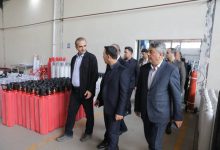 به گزارش جمهورآنلاین به نقل از روابط عمومی و امور بین‌الملل سازمان منطقه آزاد انزلی، این بازدید میدانی با هدف پایش مستقیم فرآیندهای تولید، ارزیابی وضعیت زیرساخت‌ها و تسریع در ارائه خدمات حاکمیتی به سرمایه‌گذاران محدوده الحاقی شهرک صنعتی سفیدرود انجام شد.