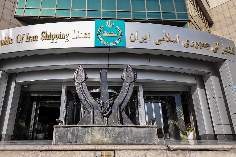 به گزارش تولیدگران کارآفرین، شرکت کشتیرانی جمهوری اسلامی ایران با نماد «حکشتی» در دومین ماه از سال مالی منتهی به خرداد ۱۴۰۶، از افزایش ارزش بازار پرتفوی بورسی خود و ثبت ۲۵۵.۲ میلیارد تومان درآمد عملیاتی خبر داد.