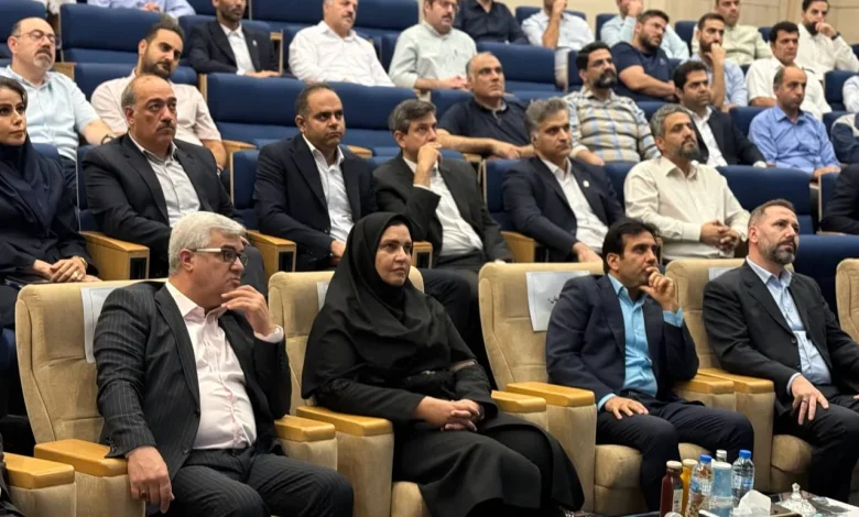 به گزارش تولیدگران کارآفرین: در جریان این بازدید که با حضور «حبیب خراسانی» مشاور مدیر عامل و معاون توسعه منابع انسانی و پشتیبانی گروه سرمایه‌گذاری اهداف صورت گرفت، از ساختار نوین مدیریتی و طرح‌های نوآورانه گروه سرمایه‌گذاری اهداف در حوزه توسعه منابع انسانی تجلیل به عمل آمد.