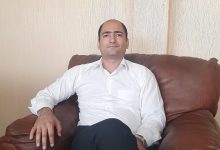 به گزارش تولیدگران کارآفرین، حمید شهبازیان، مخترع و مبتکر این سیستم در گفت‌وگویی درباره جزییات این سیستم با اشاره به سابقه فعالیت خود درباره انرژی‌های تجدیدپذیر اظهار داشت: بیش از یک دهه است که درخصوص انرژی‌های تجدیدپذیر، کارهای تحقیقاتی زیادی انجام می‌دهم که یکی از آنها ثبت اختراع «سامانه رانش کشتی‌های غول پیکر» است که می‌تواند جایگزین موتورهای دیزلی و اتمی در کشتی‌های پهن پیکر شود و با دریافت انرژی از امواج دریا، سوخت مورد نیاز کشتی را تأمین کند و دیگر احتیاجی به سوخت‌های فسیلی با کربن بالا و حتی اتمی نیست.